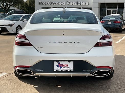 Used 2025 Genesis G70 2.5T image 6