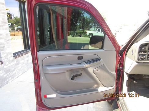 Used 2006 Chevrolet Avalanche Z71 w/ Sun And Sound Package AWD/4WD image 13