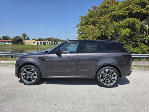 New 2026 Land Rover Range Rover Sport Dynamic SE AWD/4WD image 7