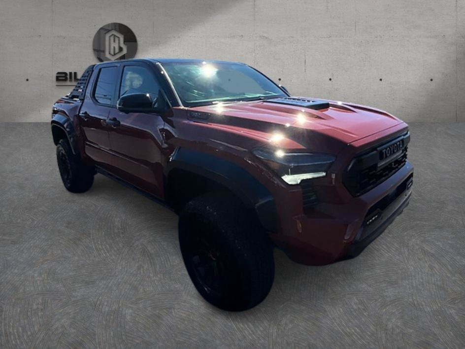 Used 2024 Toyota Tacoma TRD Pro AWD/4WD image 4