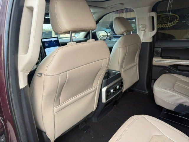 Used 2023 Ford Expedition Max Limited AWD/4WD image 10