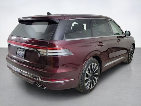 Used 2022 Lincoln Aviator Black Label Grand Touring AWD/4WD image 3