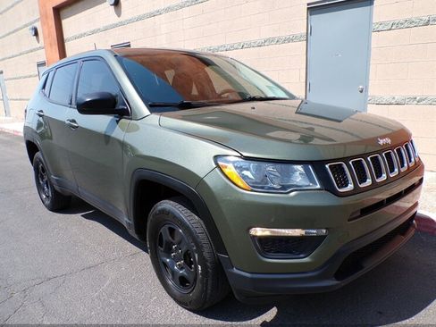 Used 2019 Jeep Compass Sport w/ Tech Group AWD/4WD image 1