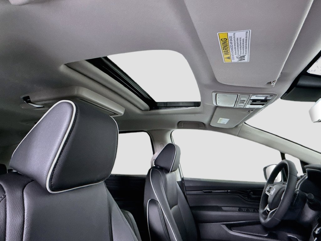 New 2026 Honda Odyssey Touring image 18
