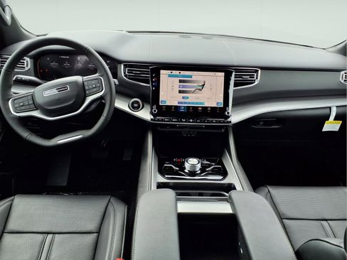 New 2026 Jeep Grand Wagoneer Limited AWD/4WD image 7