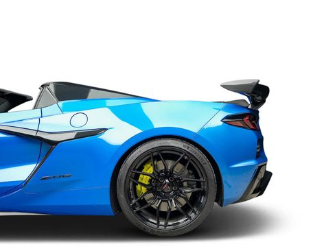 Used 2024 Chevrolet Corvette Z06 w/ Stealth Interior Trim Package image 31