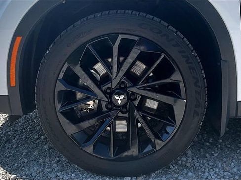 Used 2023 Mitsubishi Outlander SE Black Edition AWD/4WD image 8