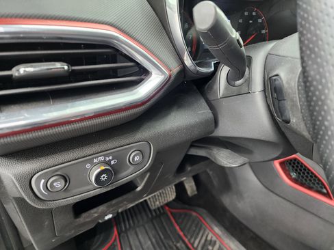 Used 2022 Chevrolet TrailBlazer RS w/ Convenience Package image 37