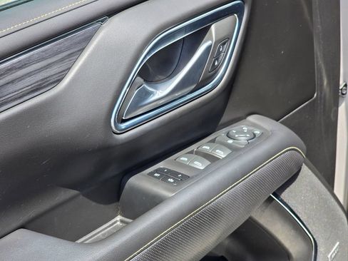 Used 2023 GMC Yukon SLT AWD/4WD image 40