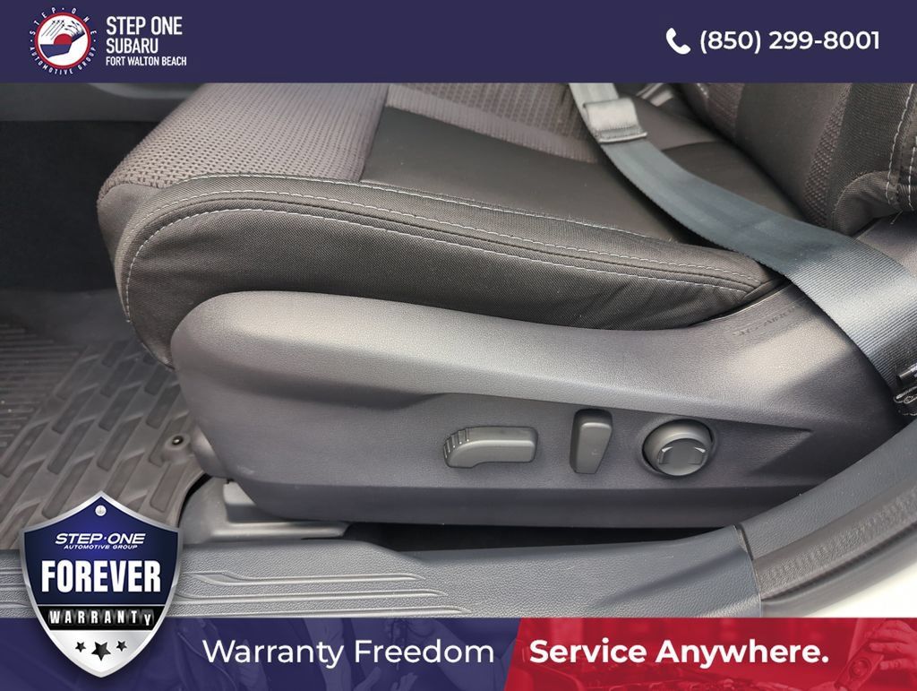 Certified 2025 Subaru Outback Premium AWD/4WD image 13