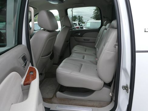 Used 2008 Chevrolet Avalanche LT w/ LT Preferred Equipment Group image 26