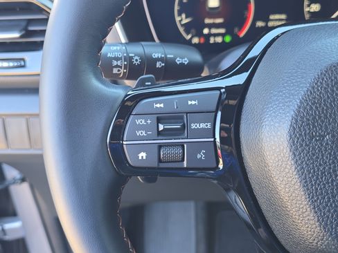 Used 2023 Honda Pilot Sport image 33