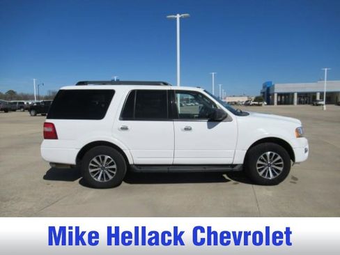 Used 2017 Ford Expedition XLT w/ Equipment Group 201A image 8