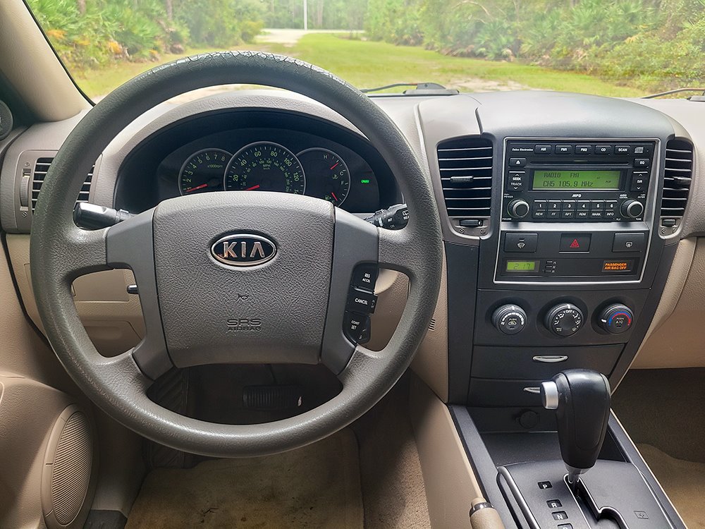 Used 2009 Kia Sorento LX RWD image 31