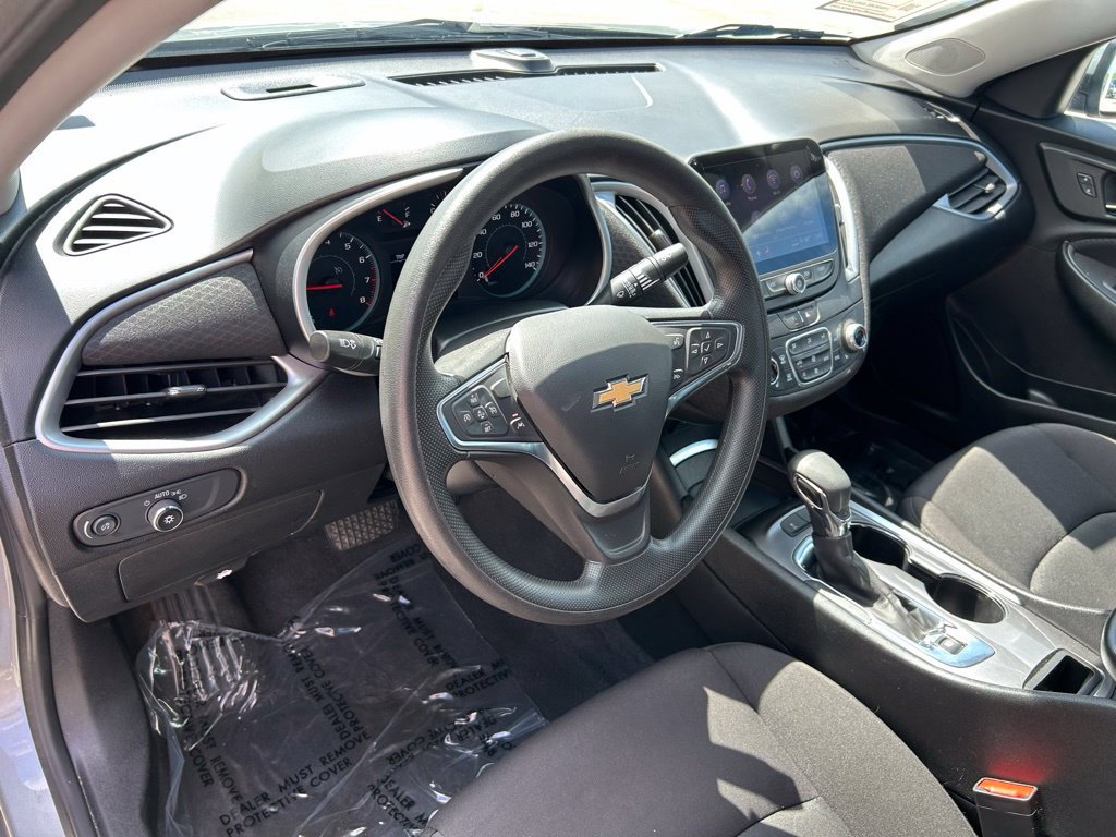 Used 2024 Chevrolet Malibu LT FWD image 22