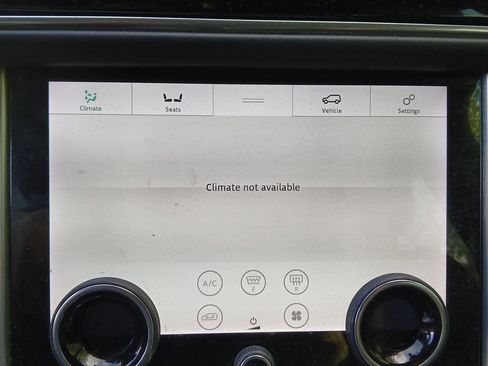 Used 2018 Land Rover Range Rover Long Wheelbase Supercharged AWD/4WD image 16