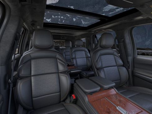 New 2025 Lincoln Navigator Black Label image 10