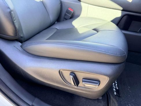 Certified 2024 Toyota Grand Highlander XLE image 11