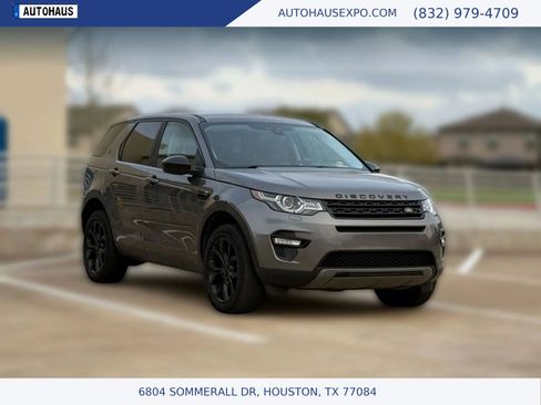 Used 2019 Land Rover Discovery Sport SE image 1