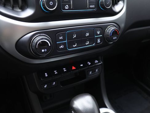 Used 2022 Chevrolet Colorado ZR2 image 6