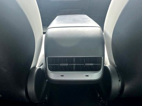 Used 2021 Tesla Model 3 Performance image 51