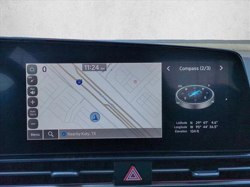 Used 2024 Hyundai Elantra SEL image 11