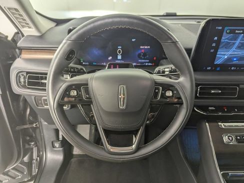 Used 2025 Lincoln Aviator Reserve w/ Equipment Group 201A AWD/4WD image 18