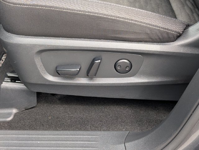 Used 2025 Nissan Pathfinder SV AWD/4WD image 18