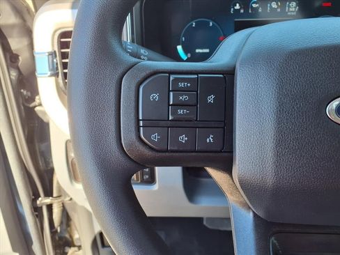 New 2026 Ford F350 Lariat w/ FX4 Off-Road Package image 16