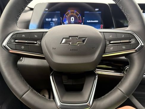 New 2026 Chevrolet Equinox LT w/ Midnight Edition AWD/4WD image 39
