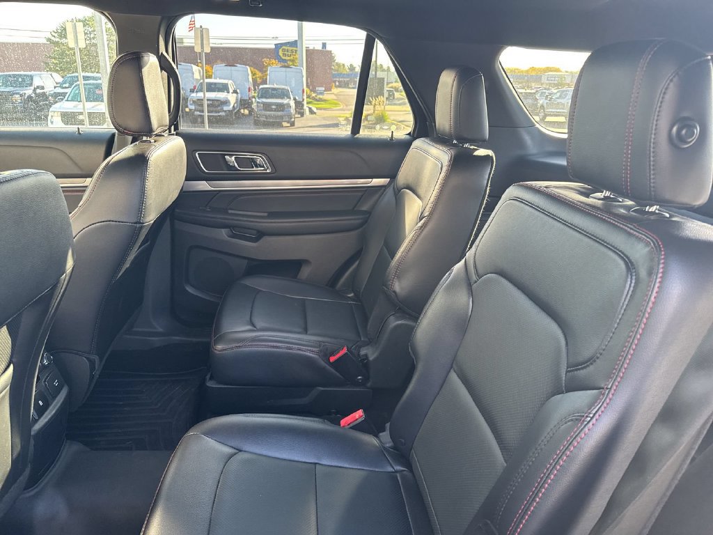 Used 2019 Ford Explorer Sport w/ Equipment Group 401A AWD/4WD image 19