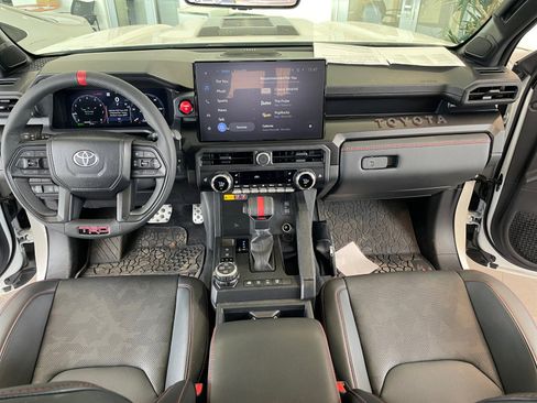 Used 2025 Toyota Tacoma TRD Pro AWD/4WD image 20