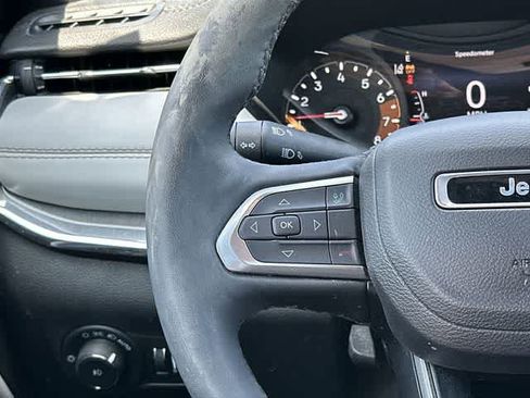 Used 2023 Jeep Compass Limited AWD/4WD image 8
