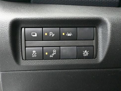 Used 2021 Nissan Kicks S image 30