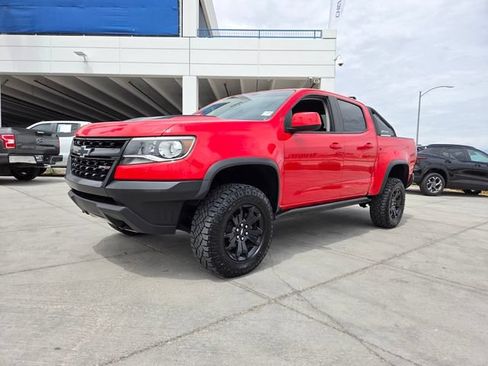 Used 2018 Chevrolet Colorado ZR2 w/ ZR2 Dusk Special Edition AWD/4WD image 2