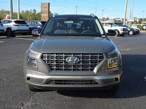 New 2026 Hyundai Venue SEL FWD image 15