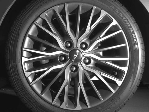 Used 2022 Kia Forte GT-Line w/ GT-Line Technology Package image 9