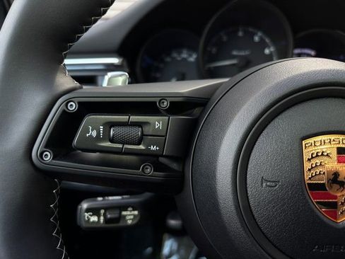 Certified 2026 Porsche Macan Turbo image 15