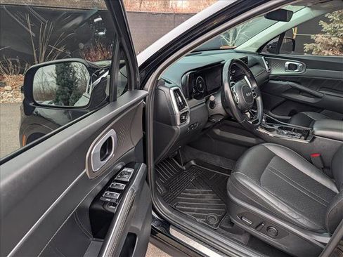 Used 2023 Kia Sorento SX image 29