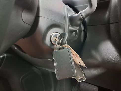 Used 2021 Chevrolet Silverado 1500 Custom Trail Boss image 17