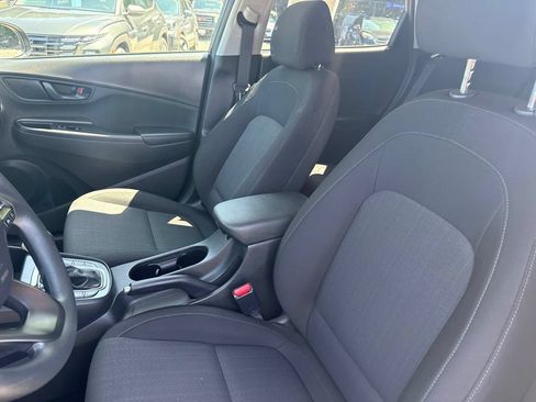 Used 2022 Hyundai Kona SEL AWD/4WD image 32