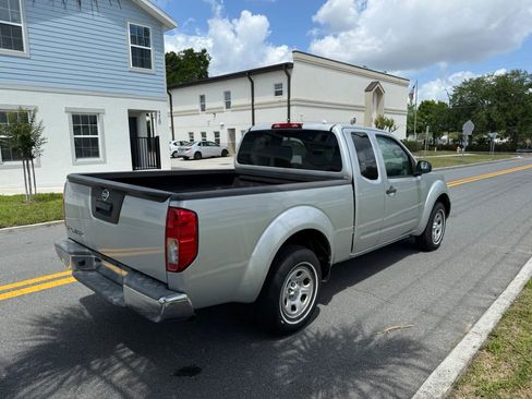 Used 2015 Nissan Frontier S image 6