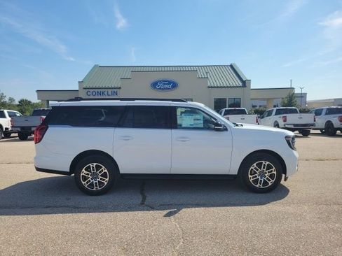 New 2025 Ford Expedition Max Active image 23