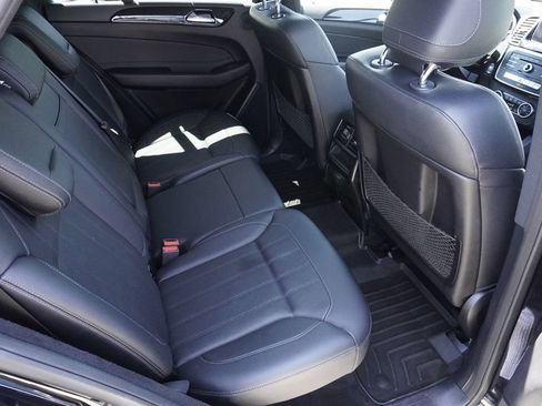 Used 2019 Mercedes-Benz GLE 400 4MATIC image 26