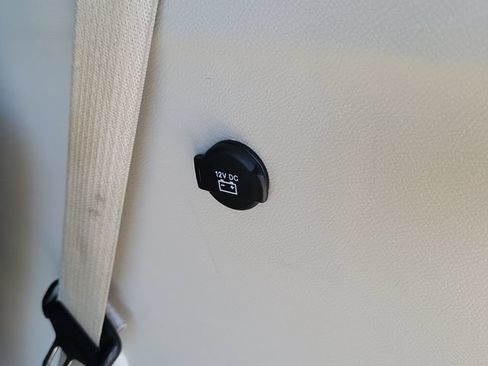 Used 2022 Chrysler Pacifica Touring-L FWD image 8