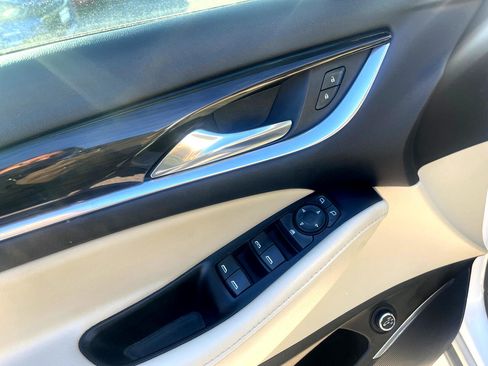 Used 2019 Buick Enclave Essence w/ Trailering Package, 5000 lbs. image 13