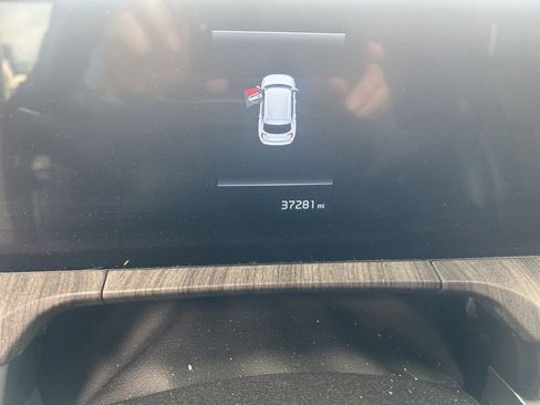 Used 2024 Kia Telluride EX AWD/4WD image 4