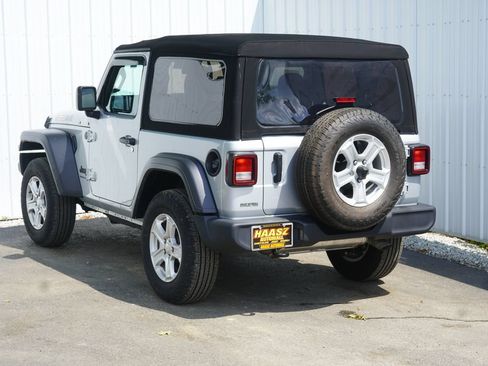 Used 2024 Jeep Wrangler Sport AWD/4WD image 4