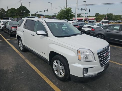 Used 2016 GMC Terrain SLT w/ Open Road Package FWD image 2