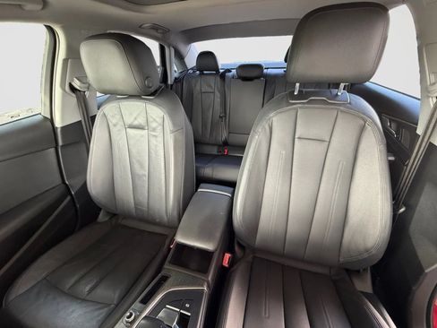 Used 2017 Audi A4 2.0T Premium w/ Convenience Package FWD image 13